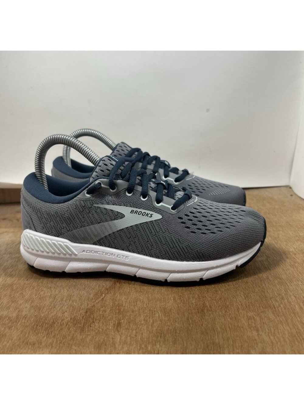 Brooks Addiction GTS 15 Women's Size 8 D Wide Grey Blue Running Shoes